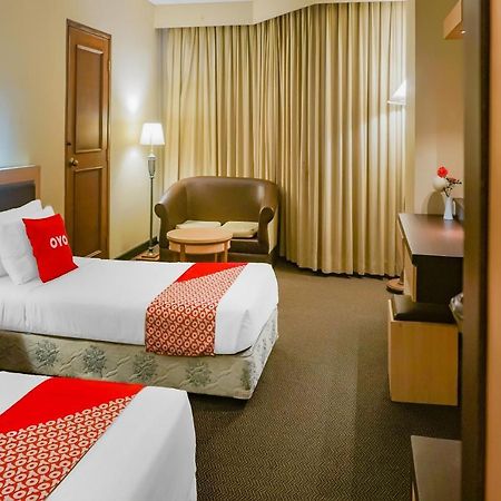 Oyo 3967 Hotel Pantai Wisata มากาซาร์ ภายนอก รูปภาพ