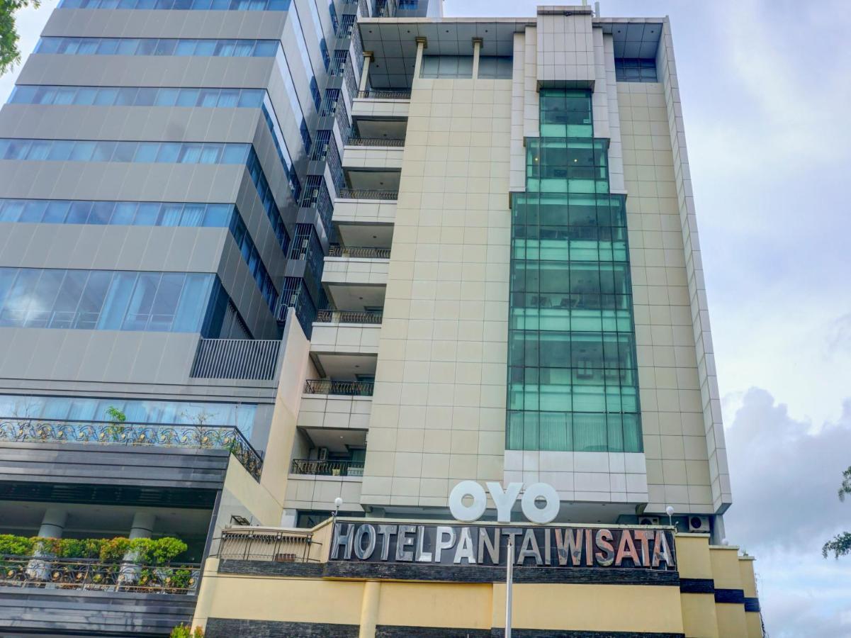 Oyo 3967 Hotel Pantai Wisata มากาซาร์ ภายนอก รูปภาพ