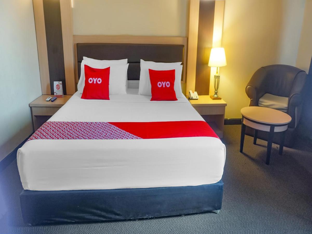 Oyo 3967 Hotel Pantai Wisata มากาซาร์ ภายนอก รูปภาพ