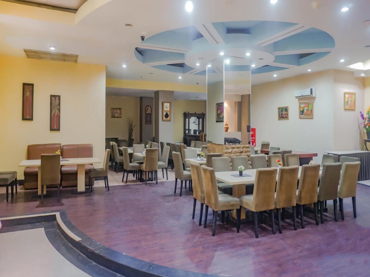 Oyo 3967 Hotel Pantai Wisata มากาซาร์ ภายนอก รูปภาพ