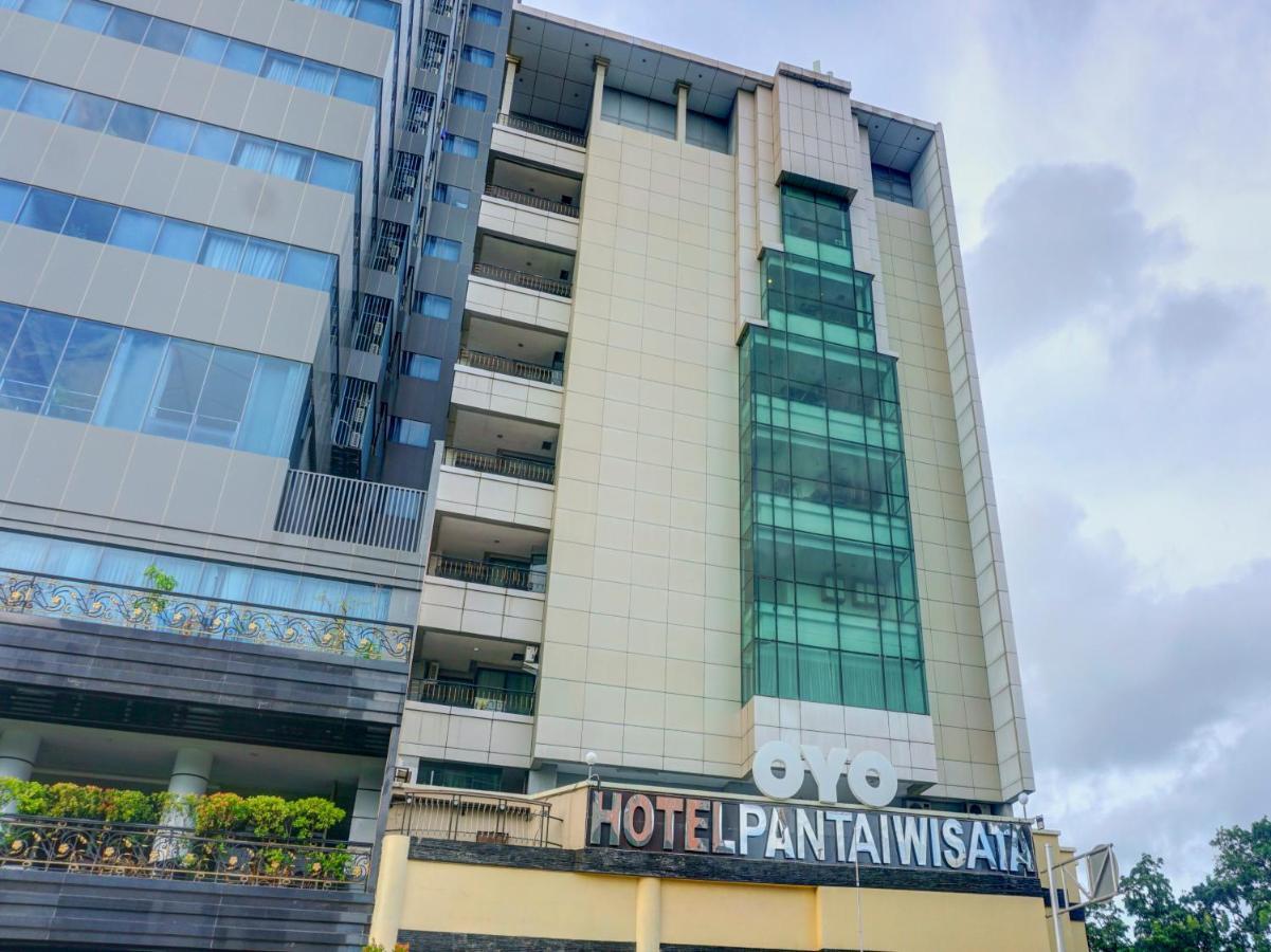 Oyo 3967 Hotel Pantai Wisata มากาซาร์ ภายนอก รูปภาพ